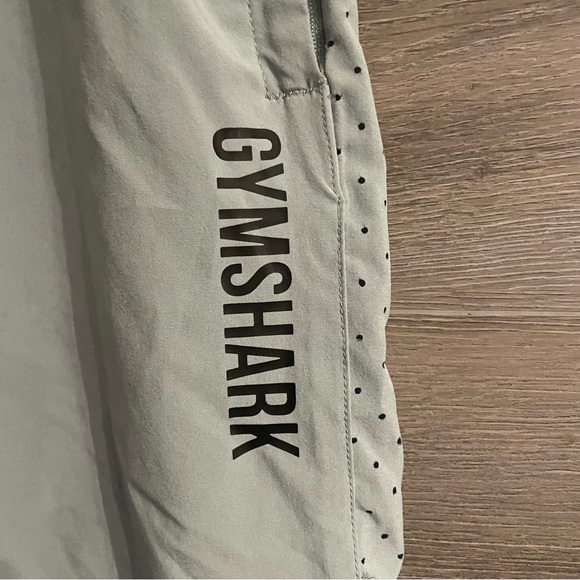 Gymshark Shorts - Picture 2 of 6
